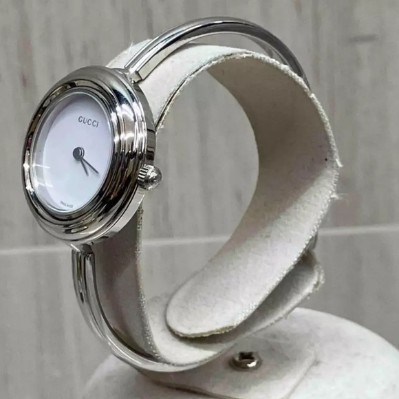 Gucci Luxury Statement Watch STUNNING!? Very very RARE!! In Stainless Steel main image 7